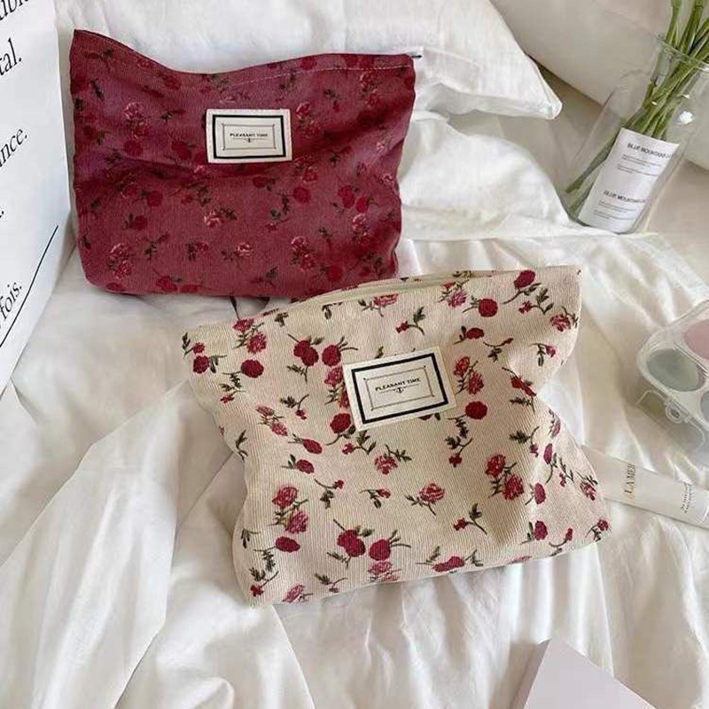 Corduroy Bloem Cosmetische Tas - Korean Skincare Routine recensie en prijs